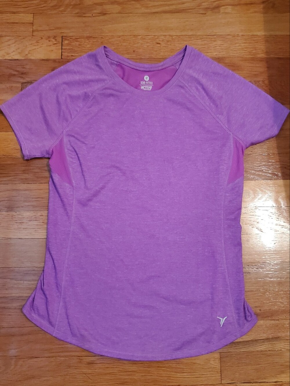 Old Navy Lavender Purple Short-Sleeve Semi Fitted Active Tee